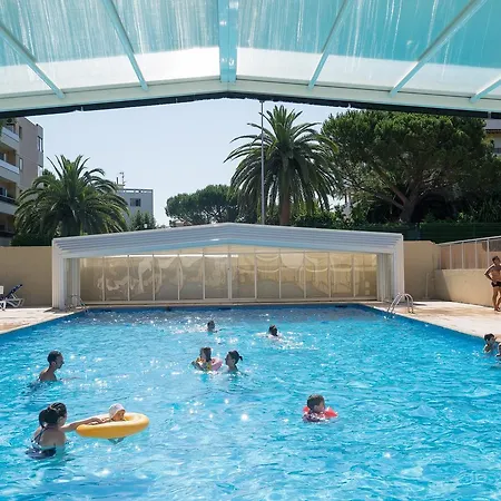 Heliotel Marine סאן-לורן-דו-ואר